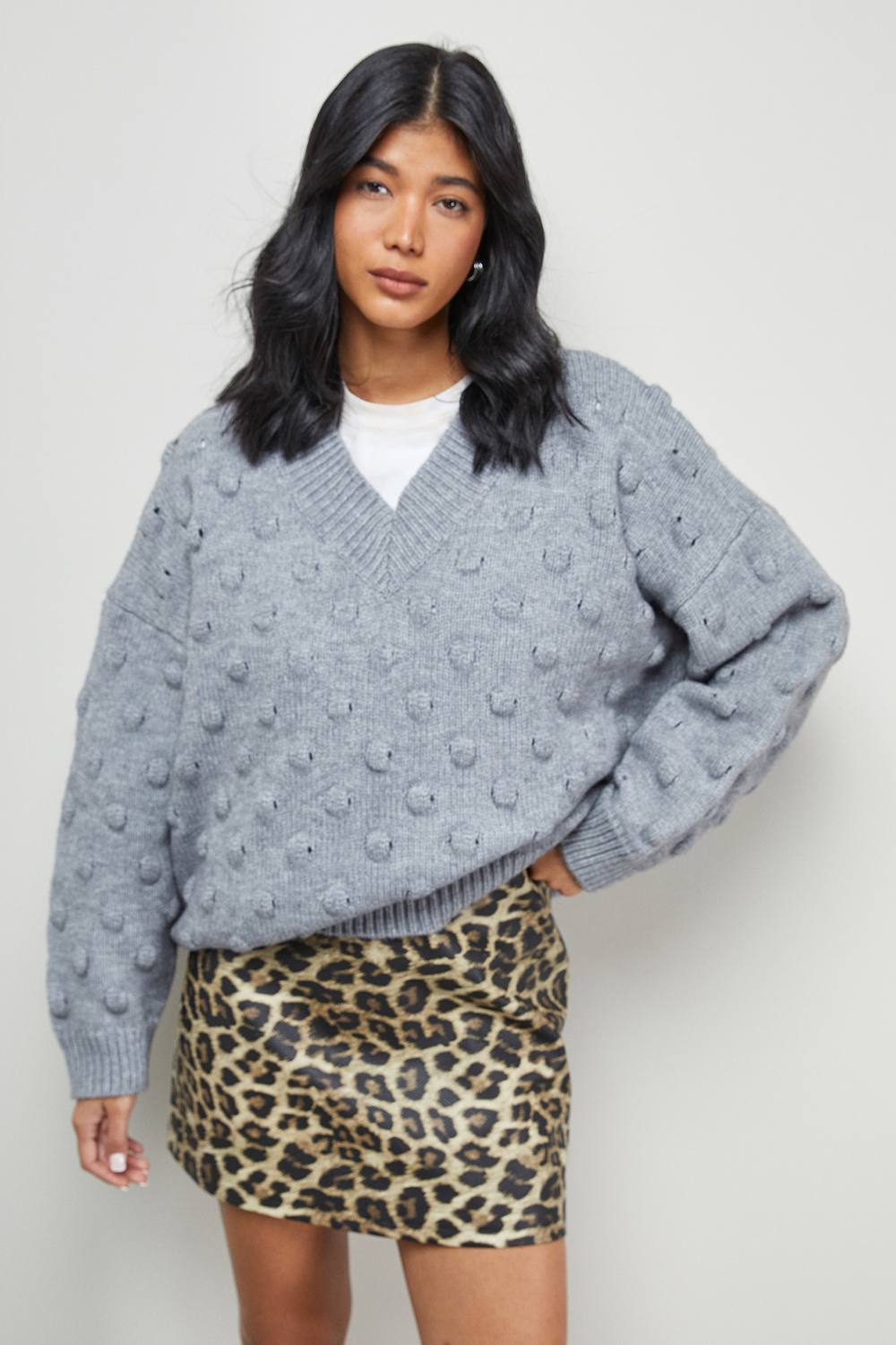 Warehouse Women's Bubble Knit Slouchy V Neck Jumper in Grey Marl | Size: Large