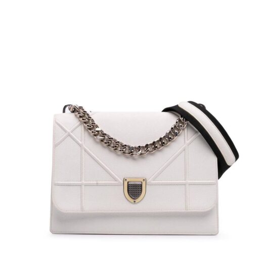Dior Women's Preloved Elegant Shoulder Bag with Chain Accent and Stylish Design in White