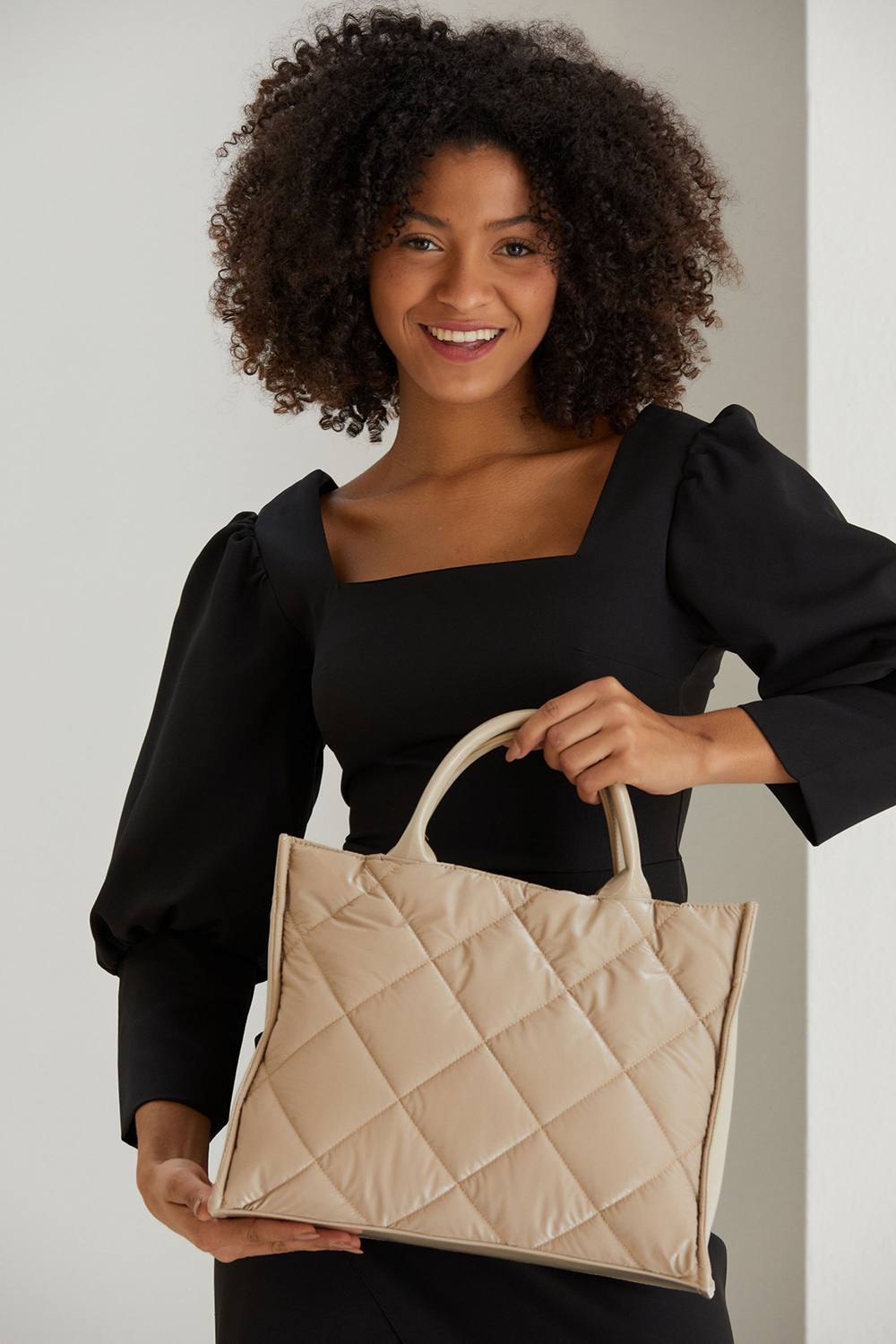 Belissh Women's Quilted Tote Bag With Detachable Crossbody Strap in Cream